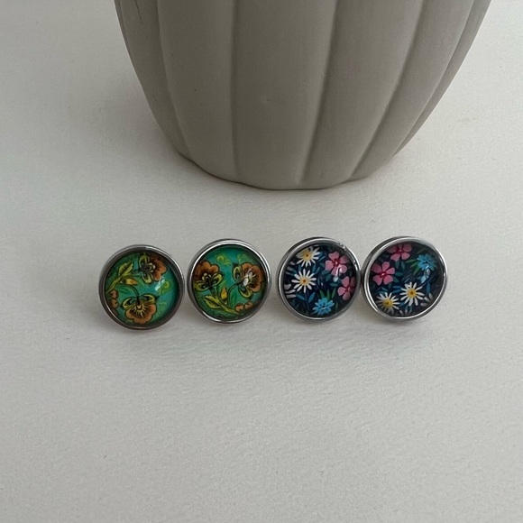 Trendy Colorful Floral  Earring Set  -Stylish Flower Boho Stud Earrings Set - Picture 1 of 11